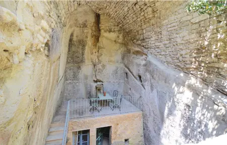 Maison en pierre du XIIe siècle à Bonnieux : photo 14