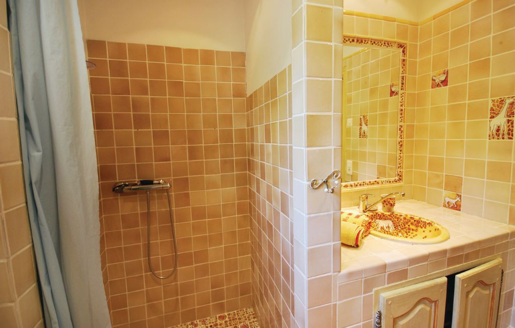 Villa 5 chambres avec piscine nage à contre-courant à Salernes - Photo 27