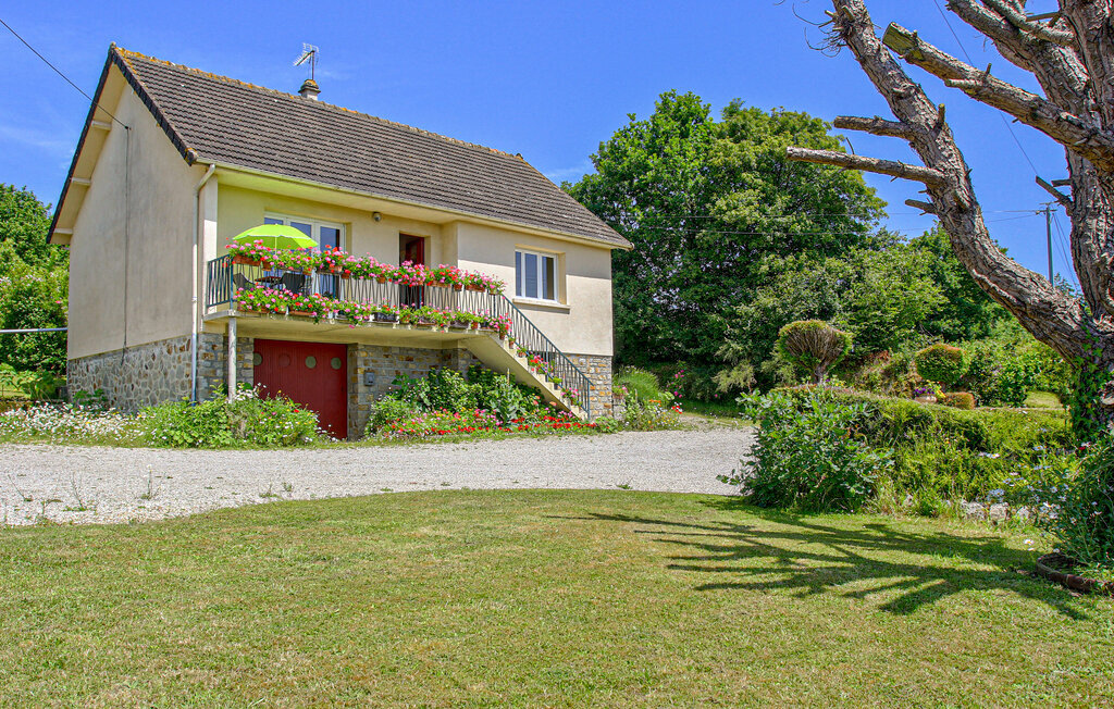 Maison 6 personnes à Montsenelle avec jardin et loisirs - Photo 1