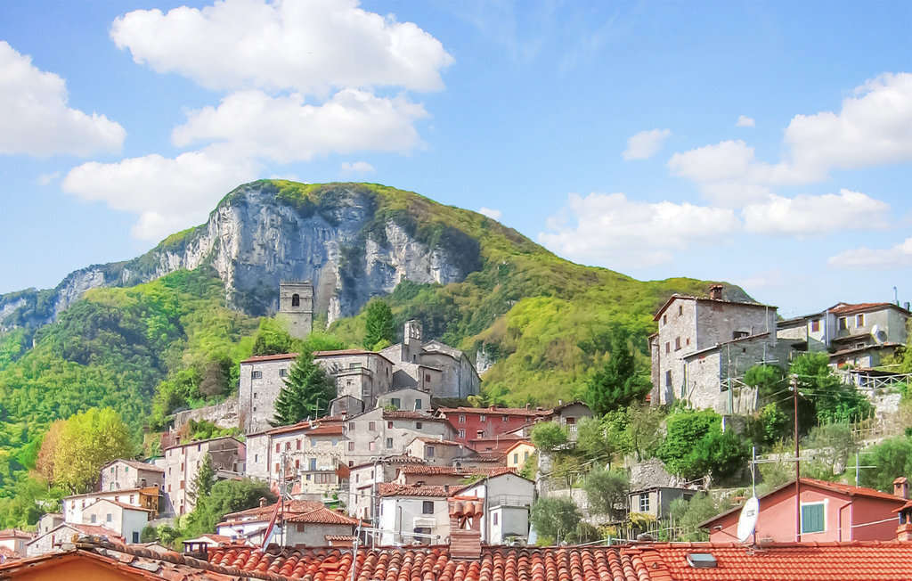 Maison mitoyenne en pierre, Garfagnana – randonnée à 200m - Photo 1