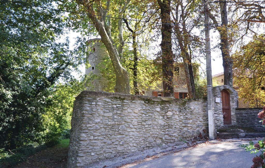 Appartement château XIVe siècle avec piscine privée - Photo 19