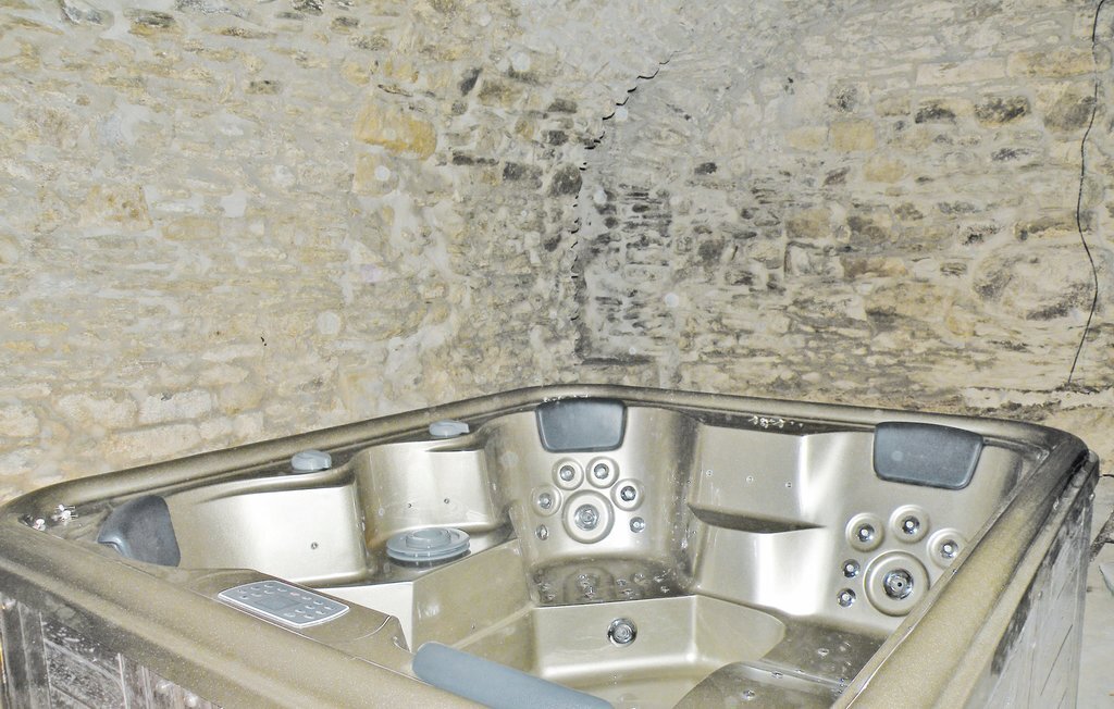 Appartement château XIVe siècle avec piscine privée - Photo 31