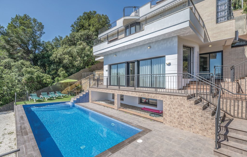 Maison 8 personnes à Santa Susanna - Photo 1