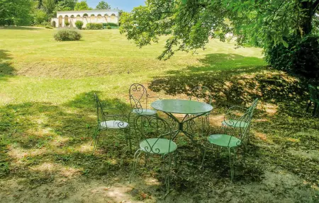 Château du XVe siècle, 12 personnes, piscine chauffée : photo 8