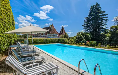 Château du XVe siècle, 12 personnes, piscine chauffée : photo 10