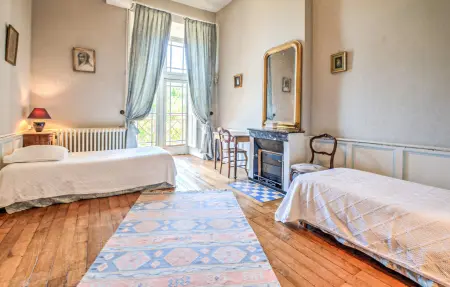 Château du XVe siècle, 12 personnes, piscine chauffée : photo 34