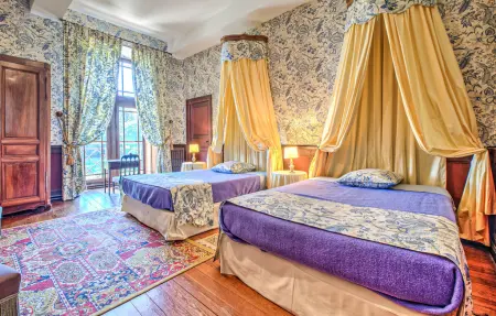 Château du XVe siècle, 12 personnes, piscine chauffée : photo 37