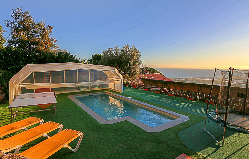Villa de rêve avec piscine dans quartier résidentiel - Photo 9