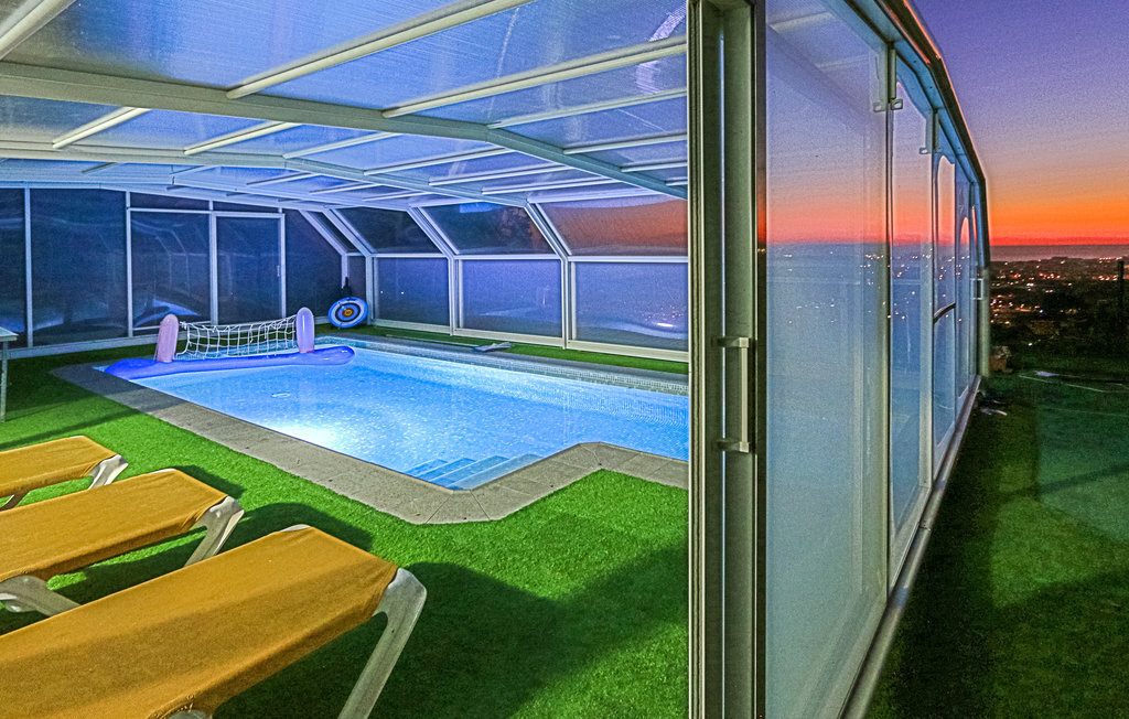 Villa de rêve avec piscine dans quartier résidentiel - Photo 10