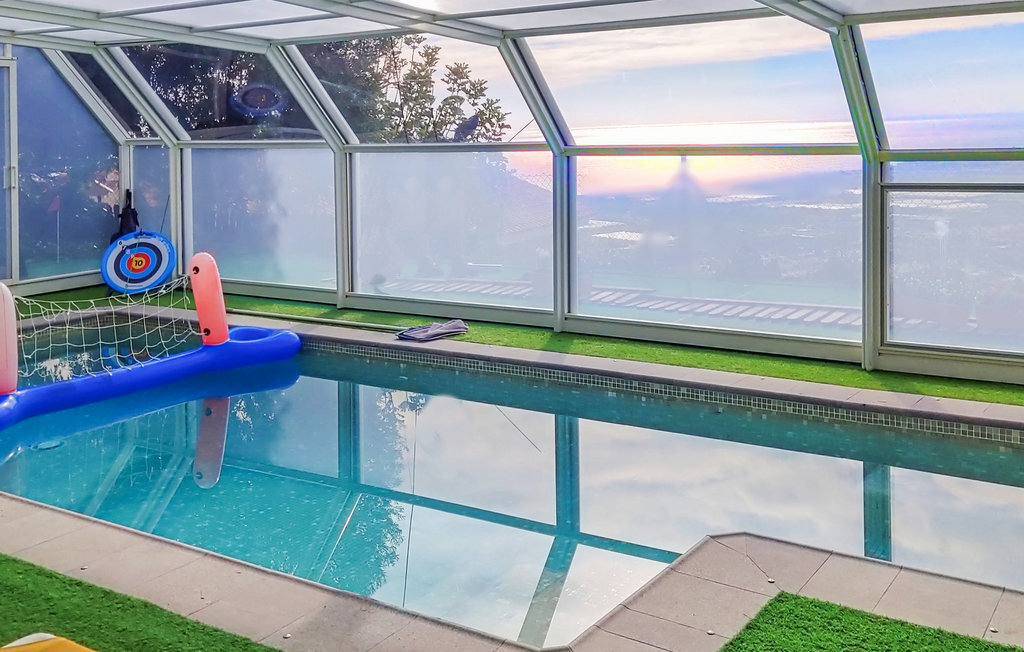 Villa de rêve avec piscine dans quartier résidentiel - Photo 11