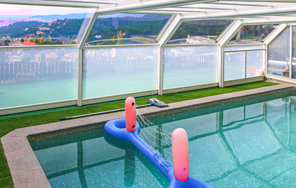 Villa de rêve avec piscine dans quartier résidentiel - Photo 12