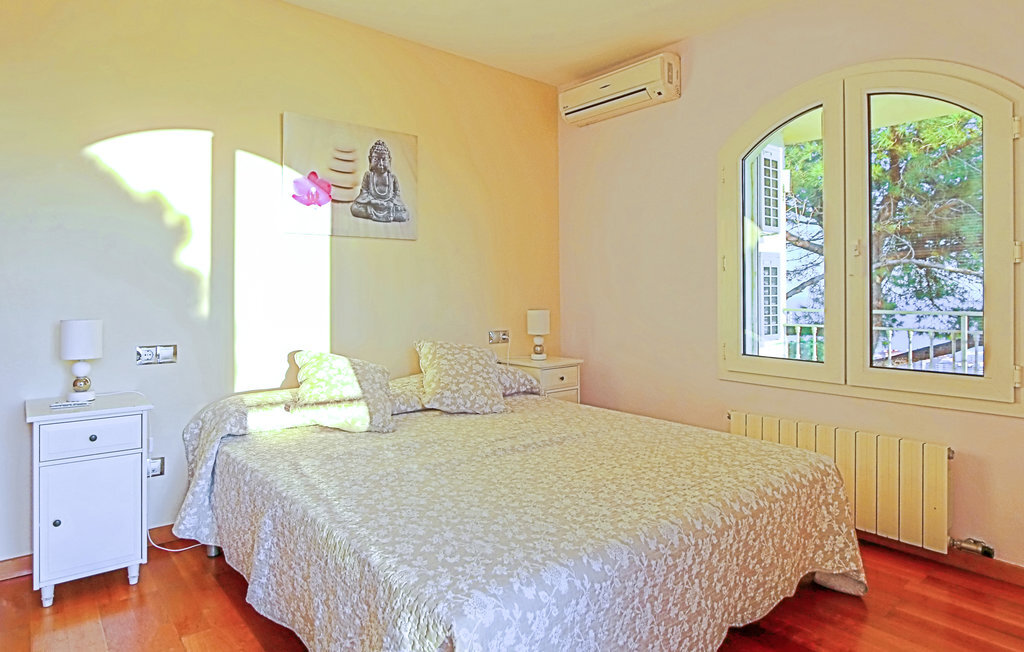 Villa de rêve avec piscine dans quartier résidentiel - Photo 26