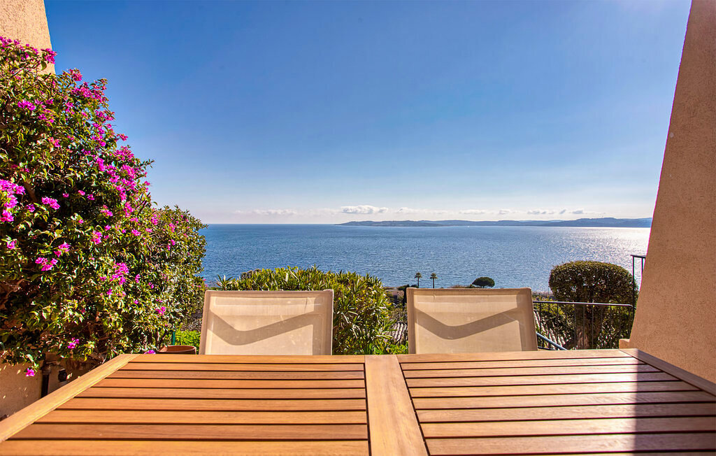 Villa mitoyenne vue golfe à Sainte Maxime - Photo 1