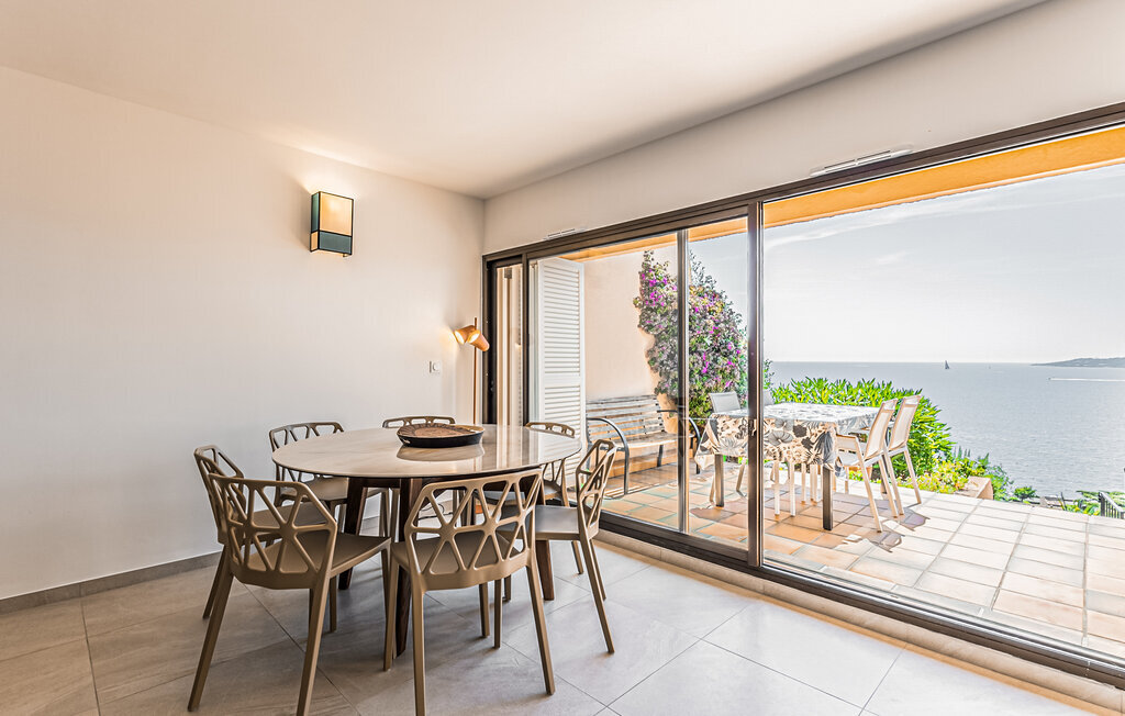 Villa mitoyenne vue golfe à Sainte Maxime - Photo 9