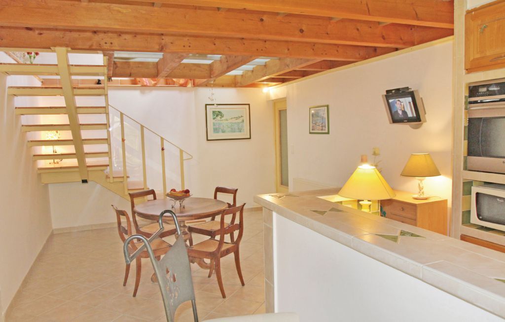 Maison du 18e siècle, 1 hectare, proche Roque-sur-Cèze - Photo 8