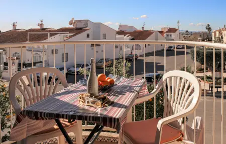 Appartement 2 chambres à Torrevieja, piscine partagée et vue campagne : photo 3