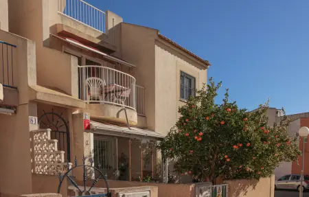 Appartement 2 chambres à Torrevieja, piscine partagée et vue campagne : photo 8