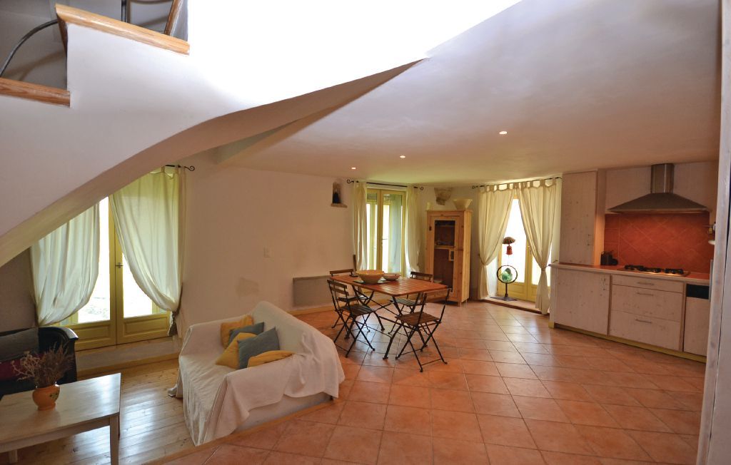 Maison de village provençale avec vue panoramique - Photo 8