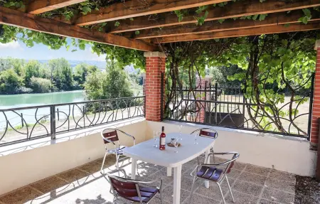 Maison Jaulgonne, terrasse vignes et vue Marne : photo 2