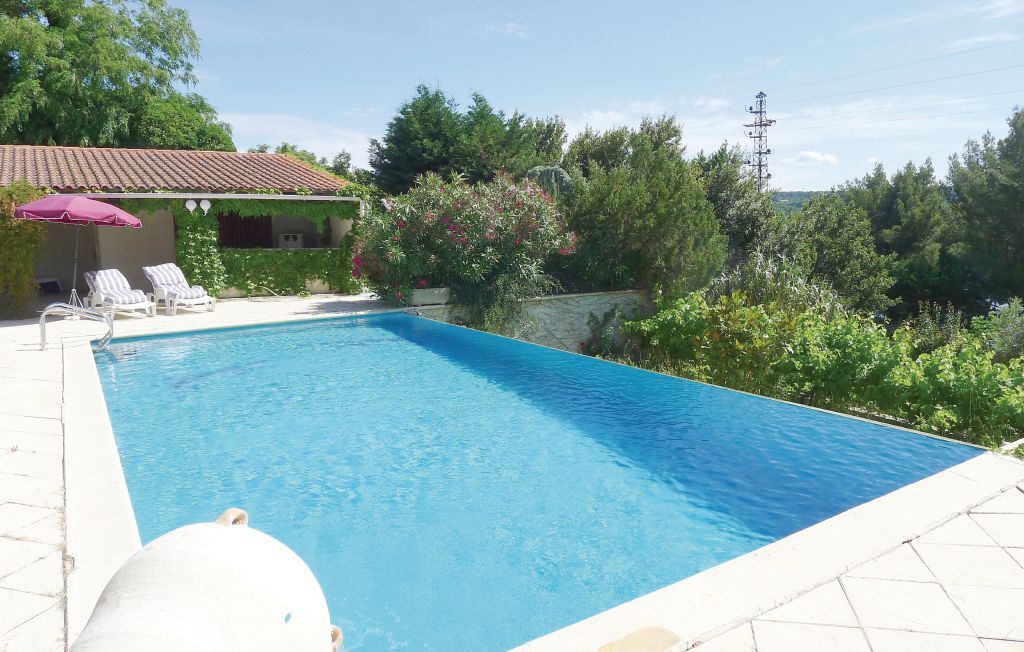 Appartement vue étang de Berre avec piscine à Istres - Photo 5