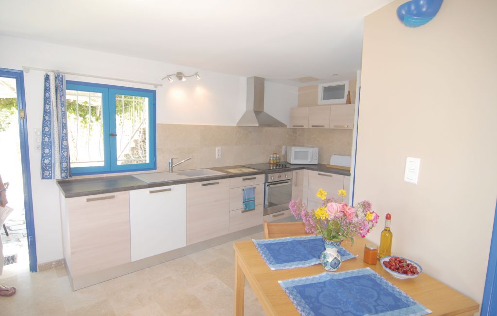 Appartement vue étang de Berre avec piscine à Istres - Photo 13