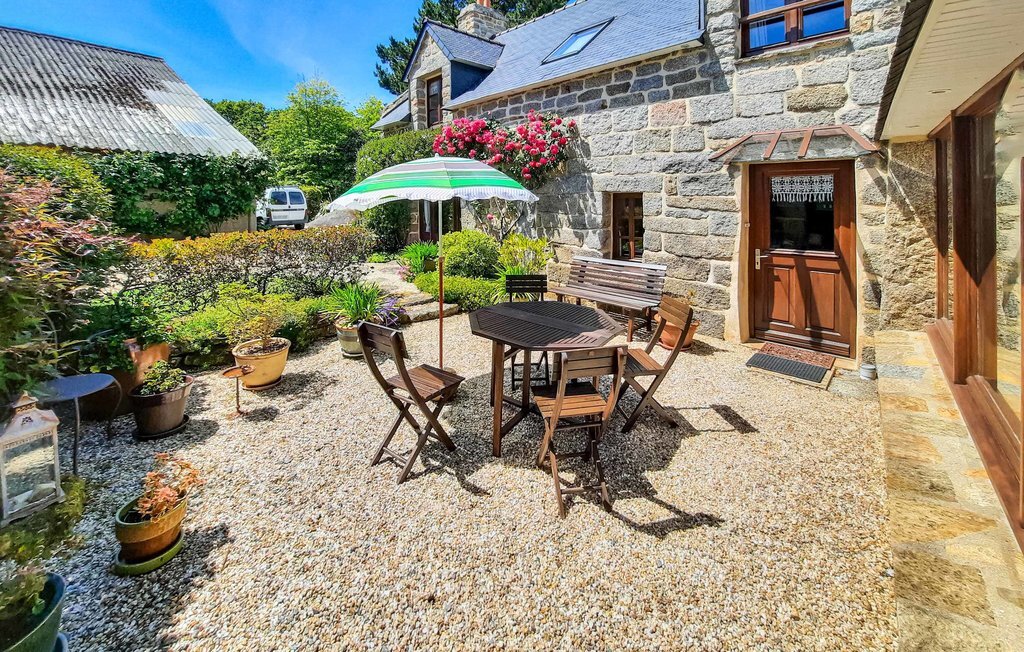 Maison en pierre 6 pers., jardin 5000m², accès plage 2km - Photo 1