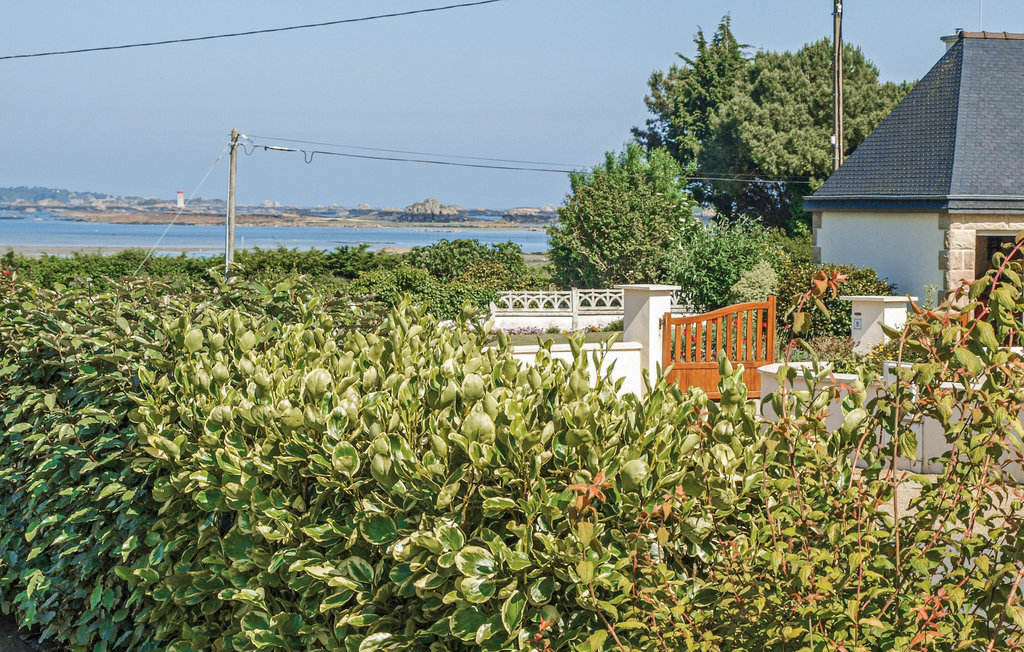 Maison contemporaine vue phare, baie de Pomelin - Photo 17