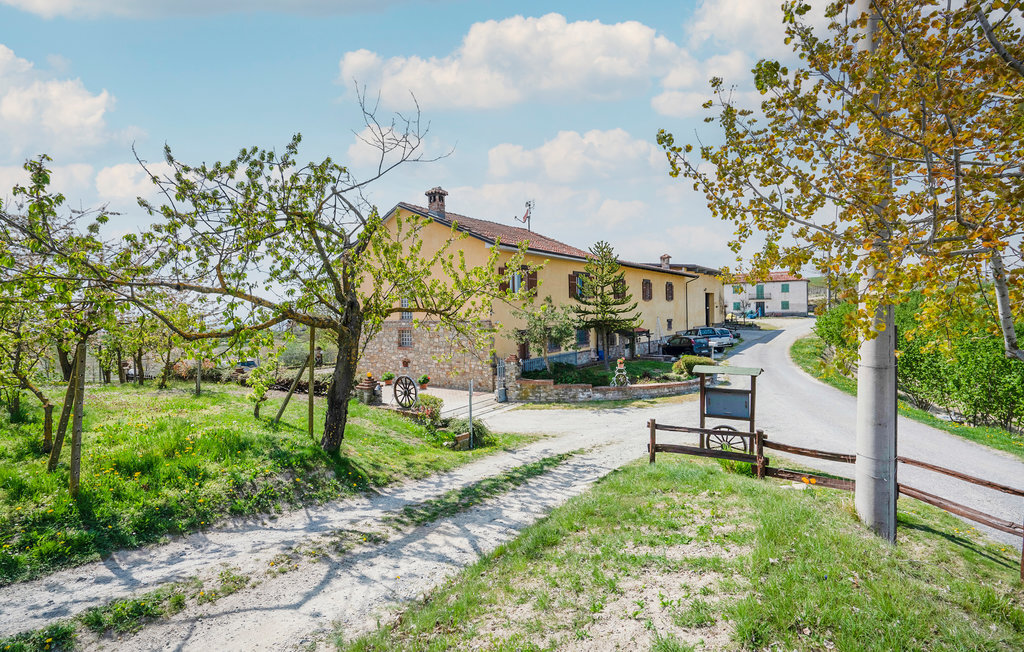Maison aux Langhe avec vignobles, piscine et terrasses - Photo 10
