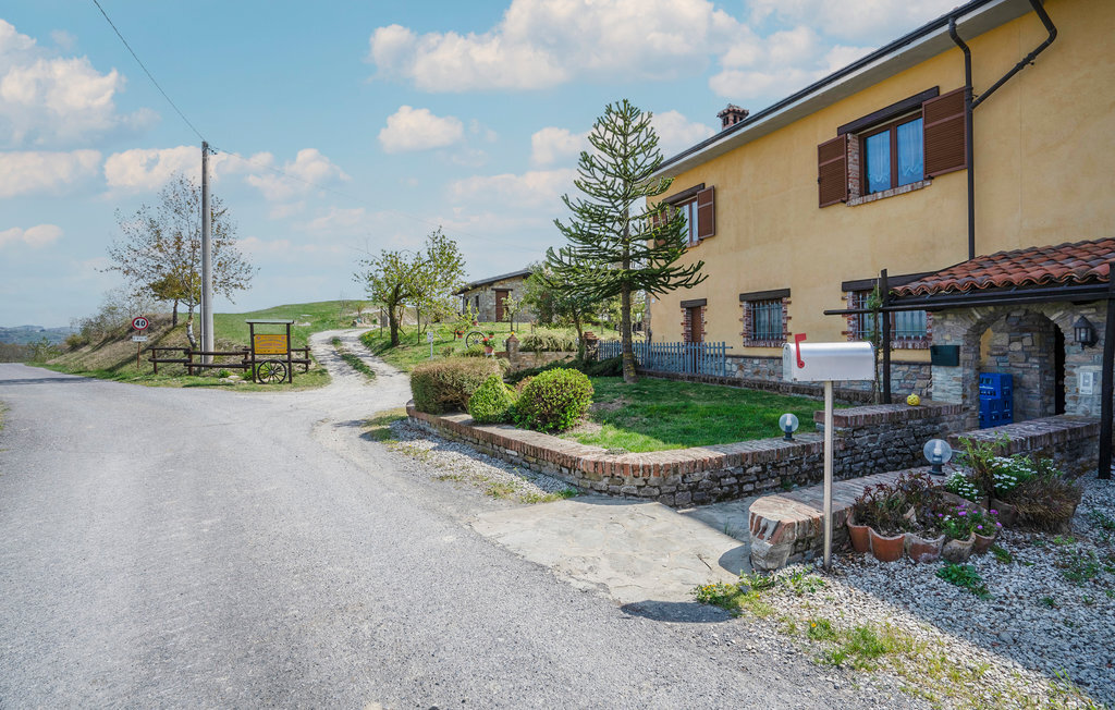 Maison aux Langhe avec vignobles, piscine et terrasses - Photo 11