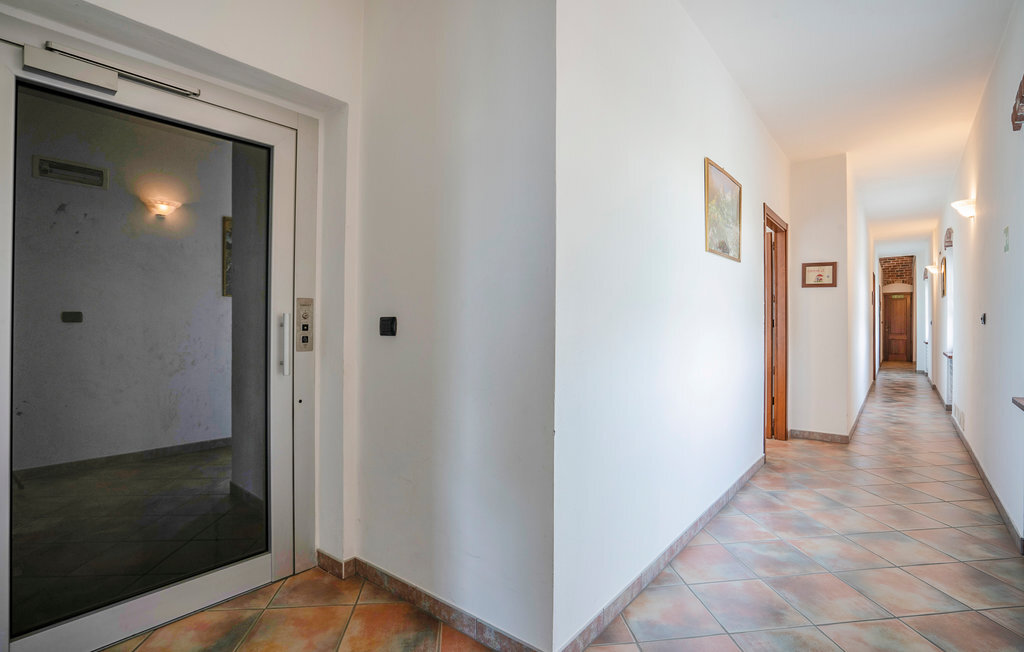 Maison aux Langhe avec vignobles, piscine et terrasses - Photo 23