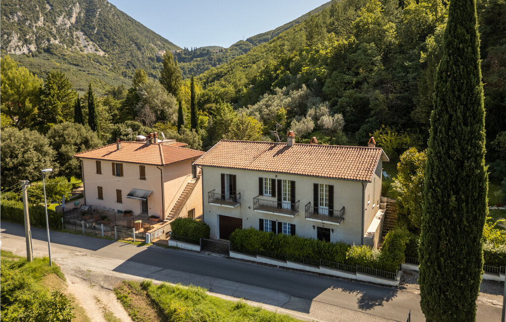Maison Belfiore : pierre et campagne à 5 km de Foligno - Photo 13