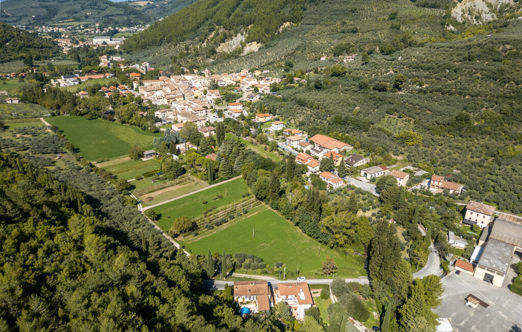 Maison Belfiore : pierre et campagne à 5 km de Foligno - Photo 14