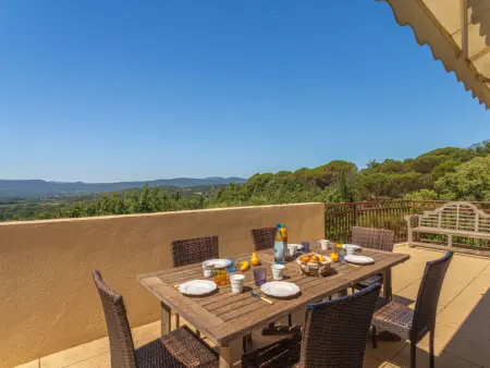 Location appartement de vacances à Grimaud
