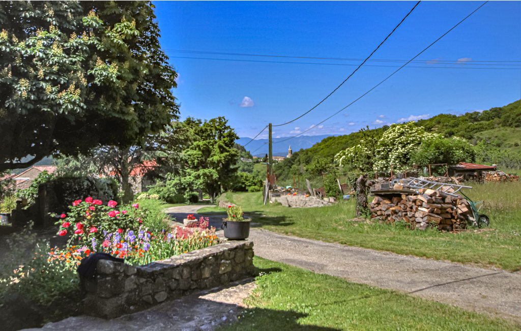 Maison rénovée avec jardin en Ardèche rurale - Photo 7