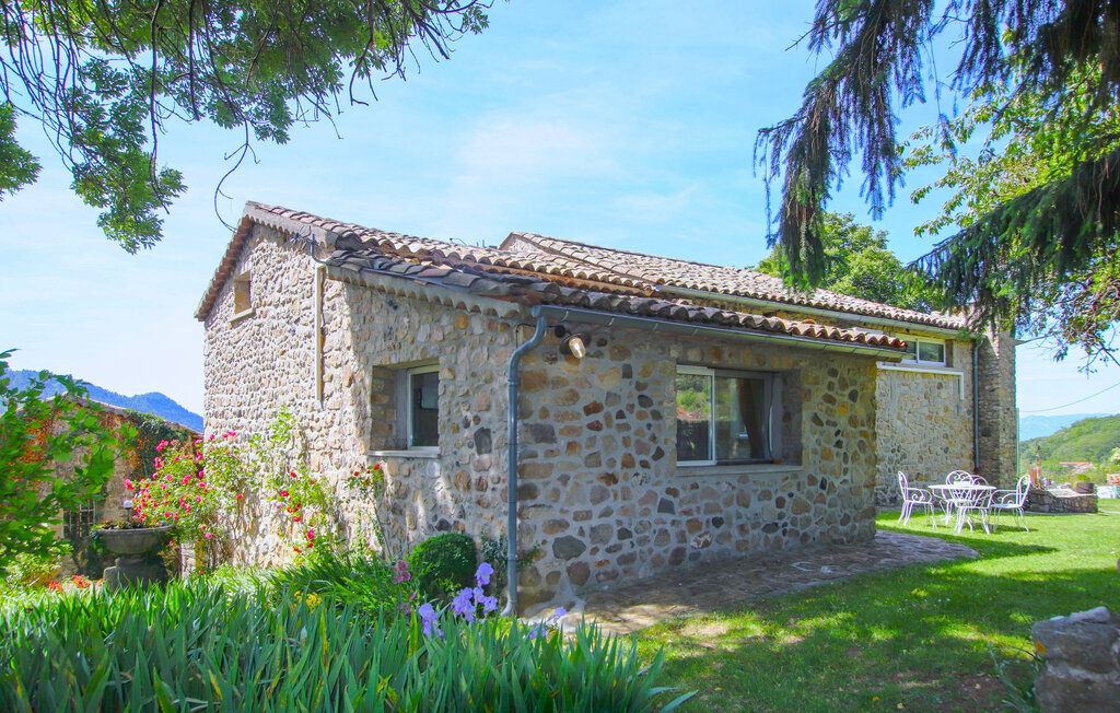 Maison rénovée avec jardin en Ardèche rurale - Photo 11