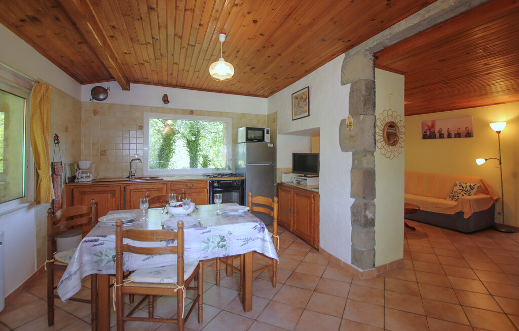 Maison rénovée avec jardin en Ardèche rurale - Photo 12