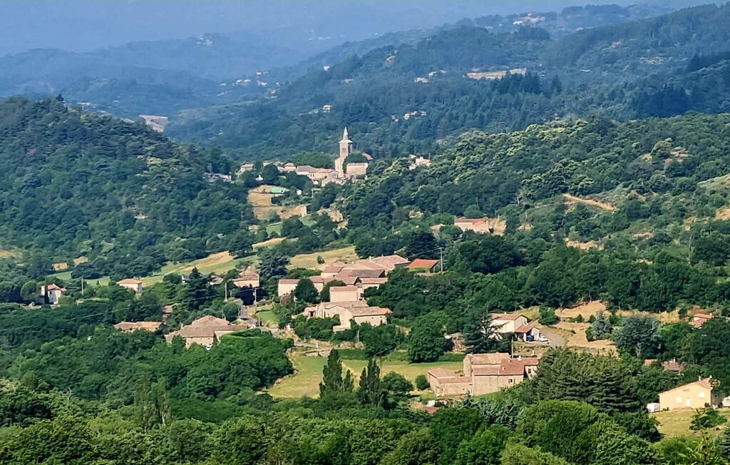 Maison rénovée avec jardin en Ardèche rurale - Photo 17