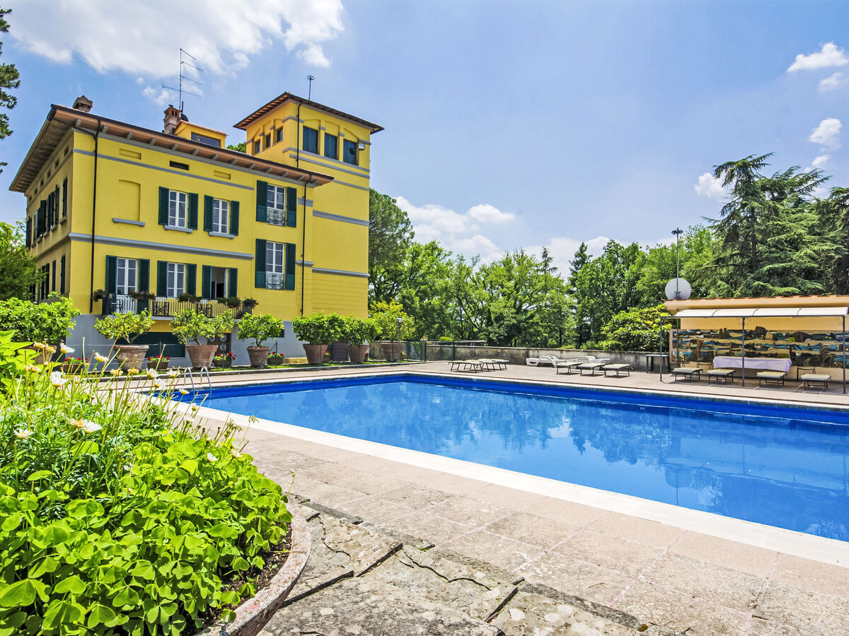 Villa Poggio Patrignone, 12 pers., piscine & chapelle - Photo 2