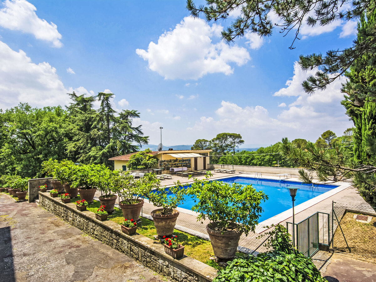 Villa Poggio Patrignone, 12 pers., piscine & chapelle - Photo 28