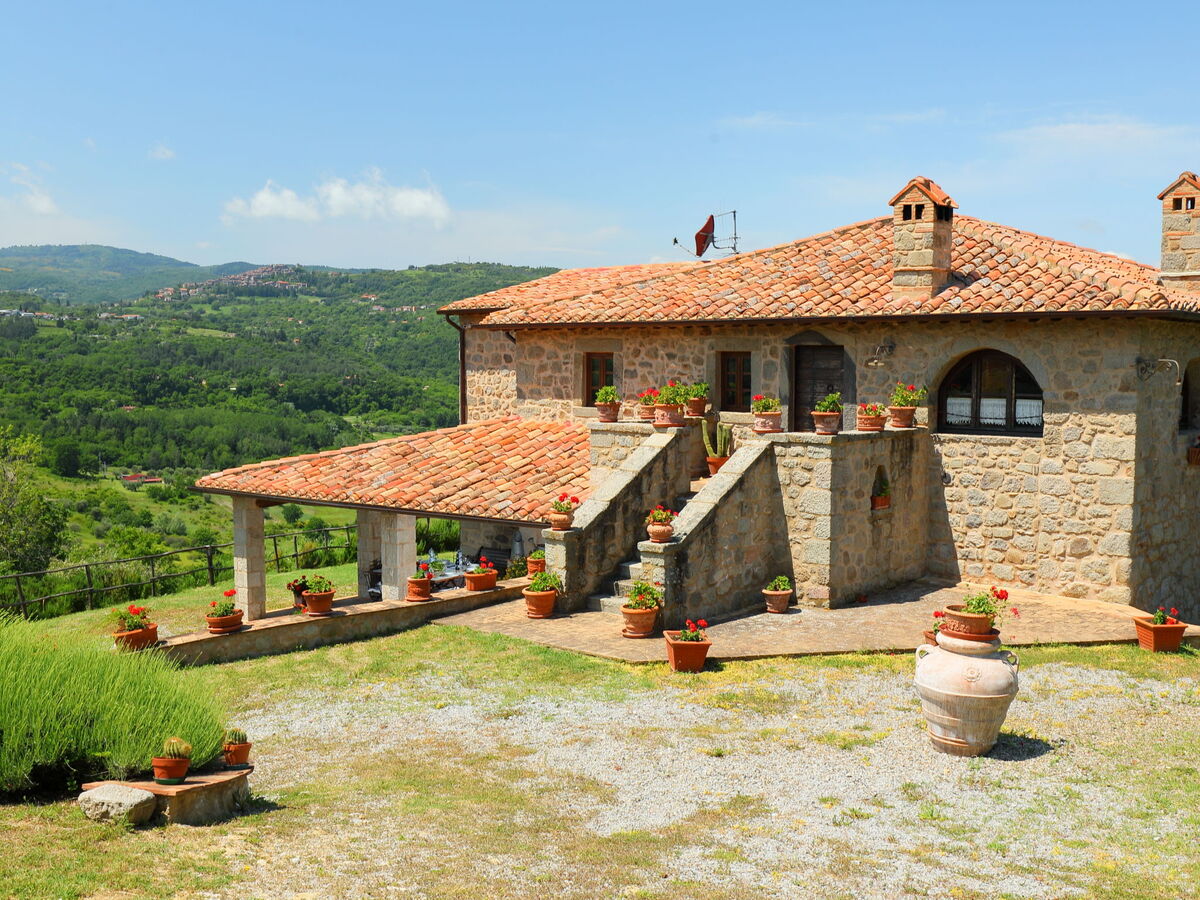 Podere dei Venti, gîte 12 pers. avec piscine à Castel del Piano - Photo 1