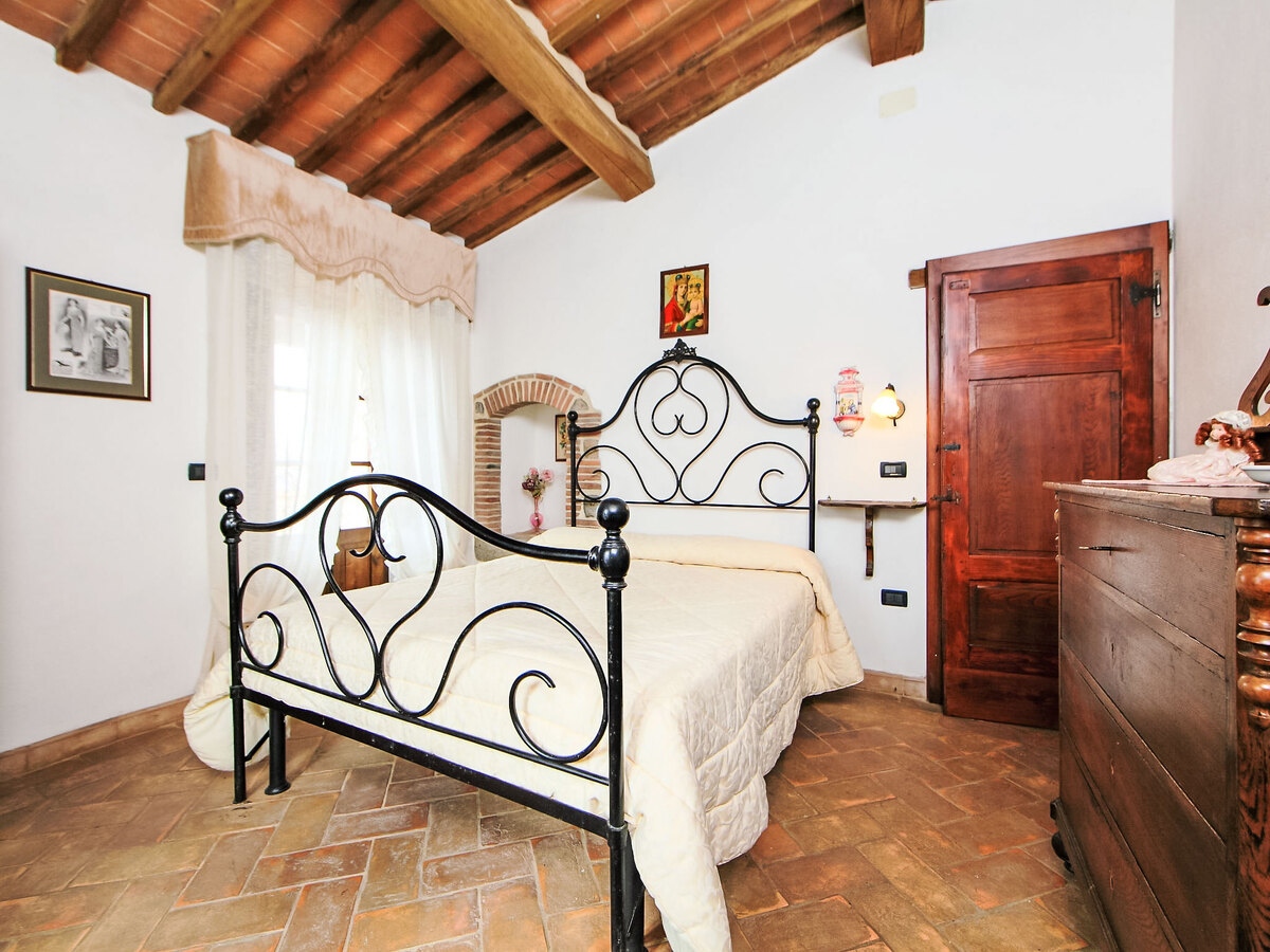 Podere dei Venti, gîte 12 pers. avec piscine à Castel del Piano - Photo 21