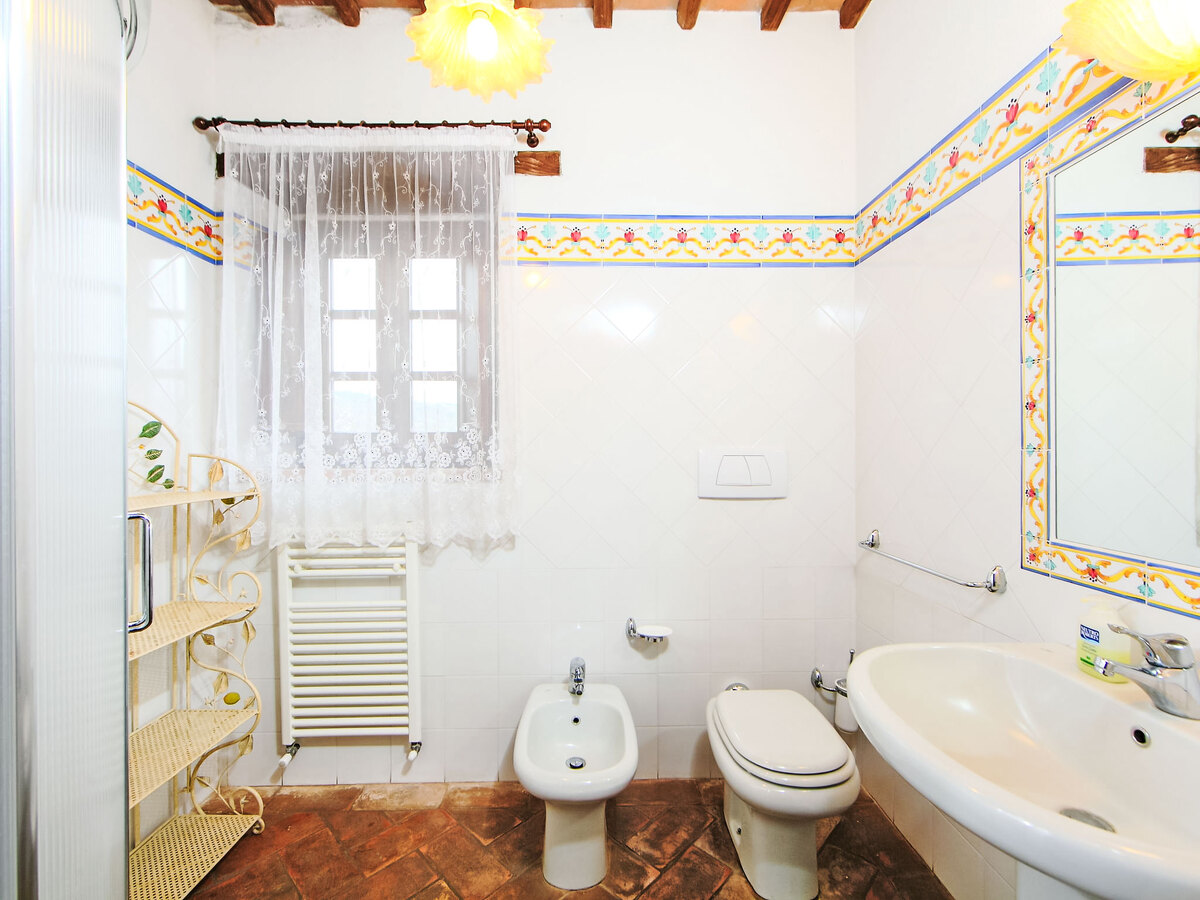 Podere dei Venti, gîte 12 pers. avec piscine à Castel del Piano - Photo 25