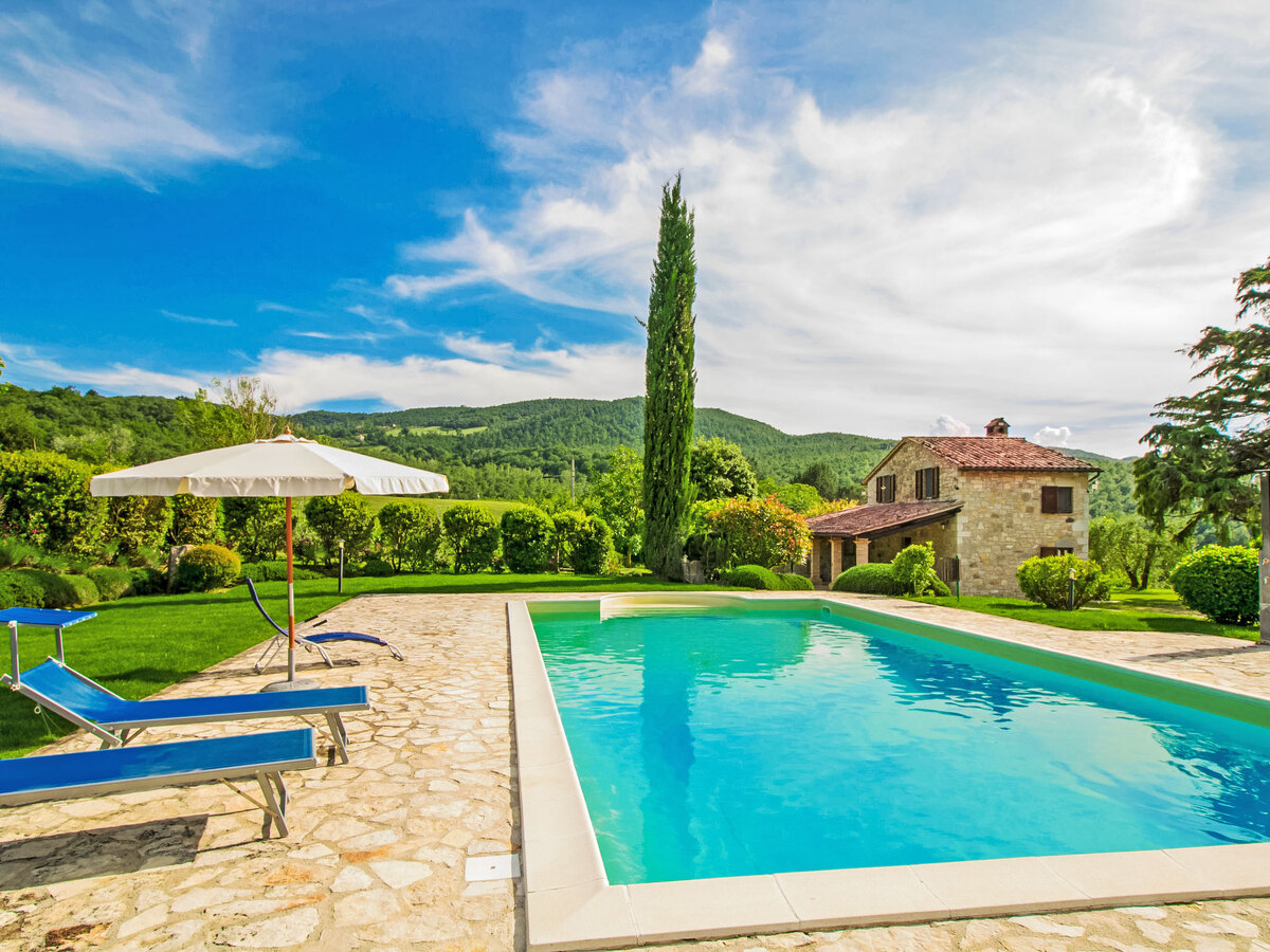 Sunflower – Maison rustique 8 pers. piscine, Todi - Photo 1