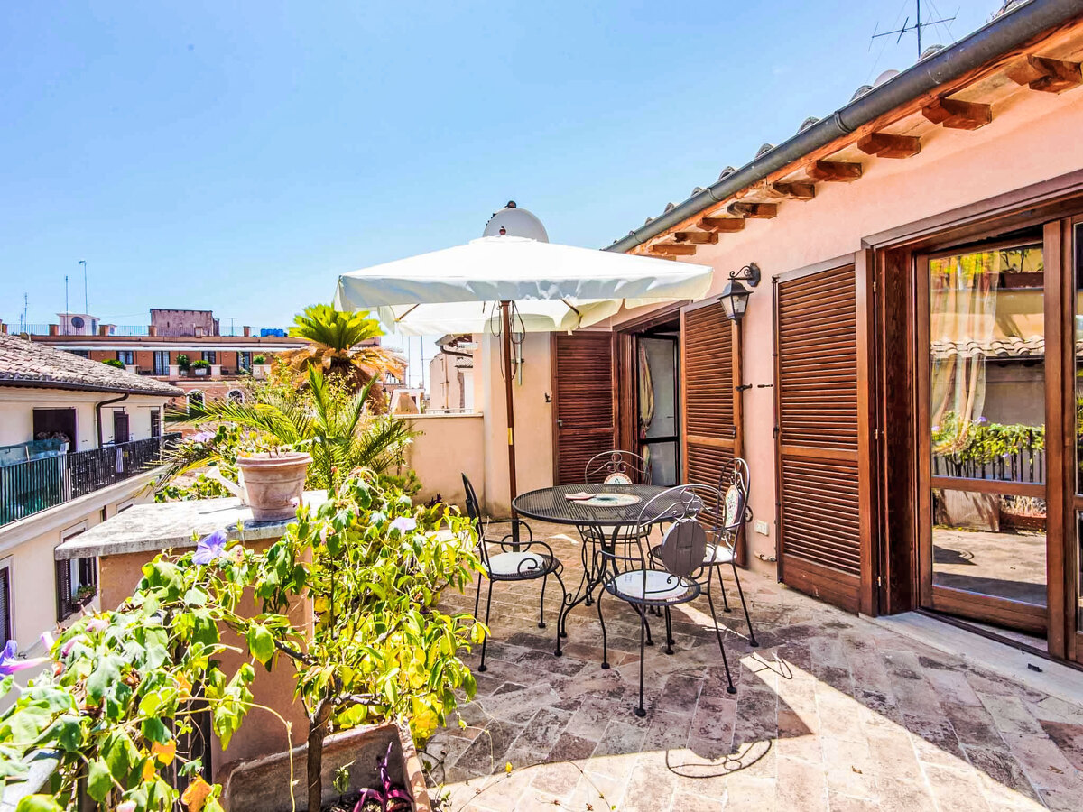 Appartement avec terrasse vue ville, cœur de Rome - Photo 2
