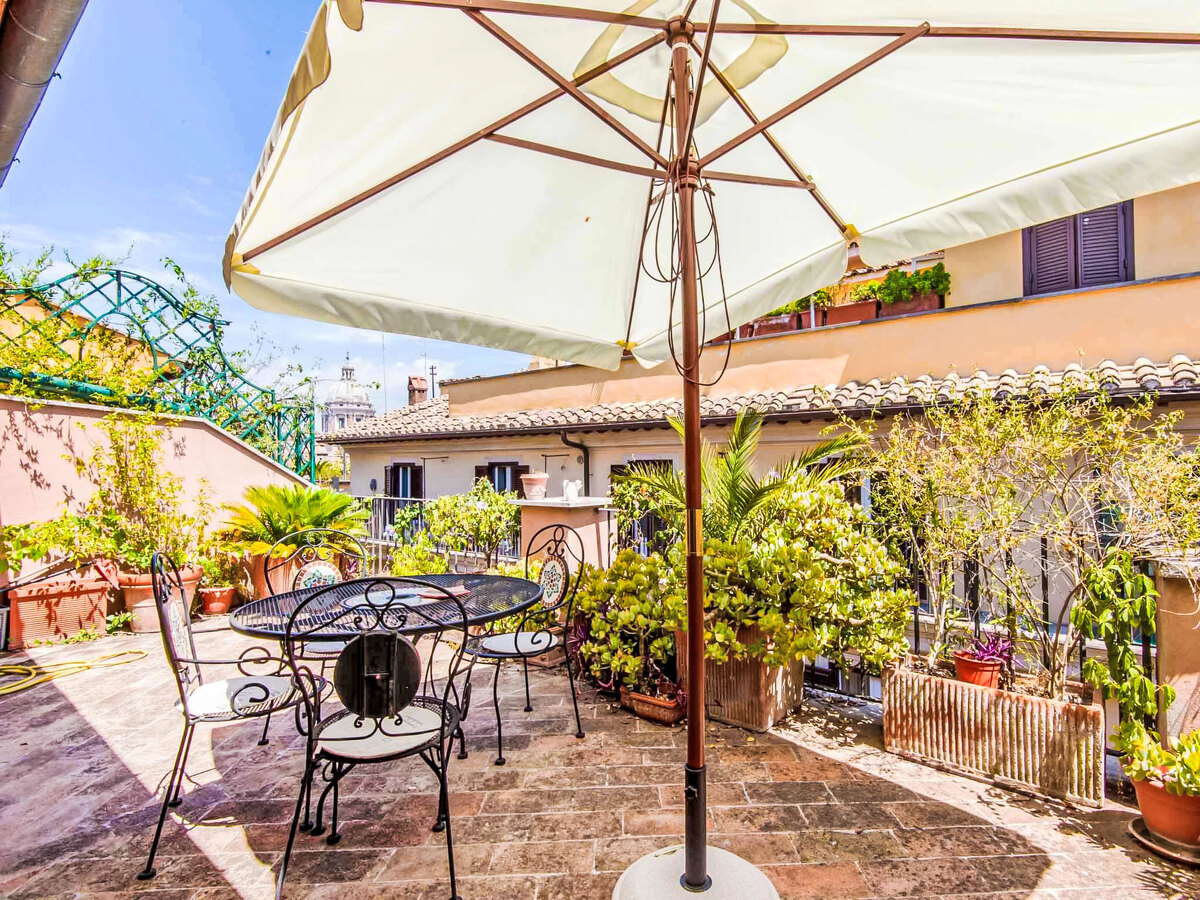Appartement avec terrasse vue ville, cœur de Rome - Photo 15