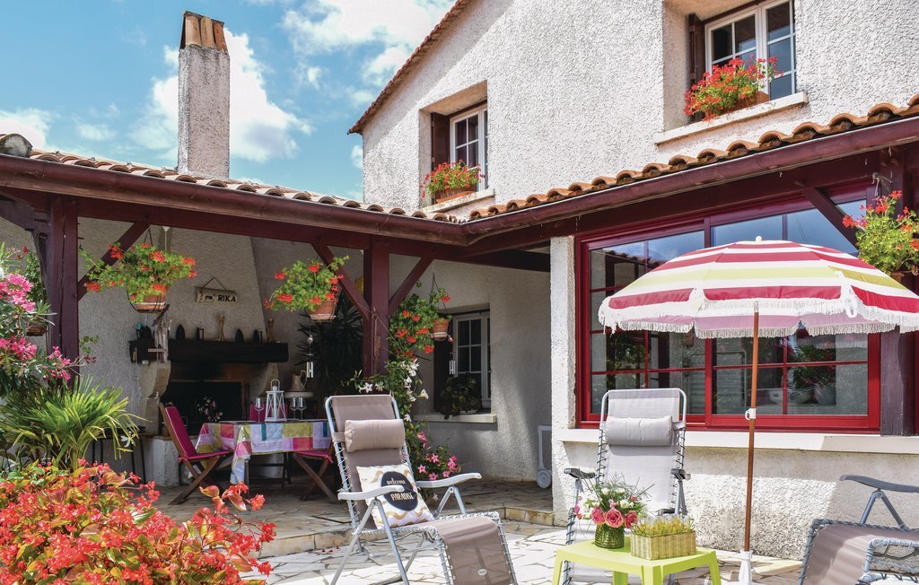 Ferme restaurée avec piscine privée à Massugas - Photo 9