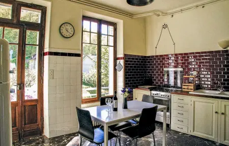 Maison 5 chambres avec piscine et jardin en bord de rivière : photo 5
