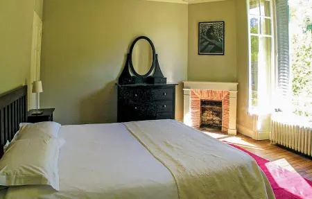 Maison 5 chambres avec piscine et jardin en bord de rivière : photo 11