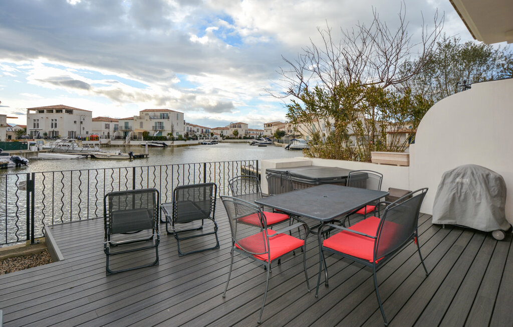 Maison avec amarrage privé à Aigues-Mortes - Photo 3