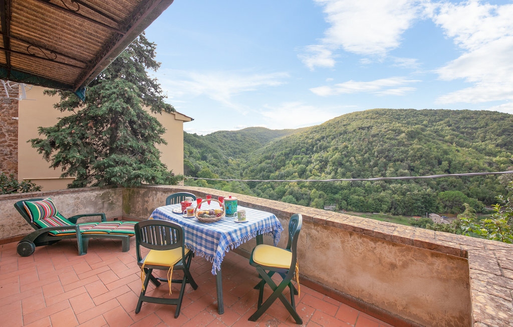 Maison en pierre en Toscane, terrasse vue campagne - Photo 1